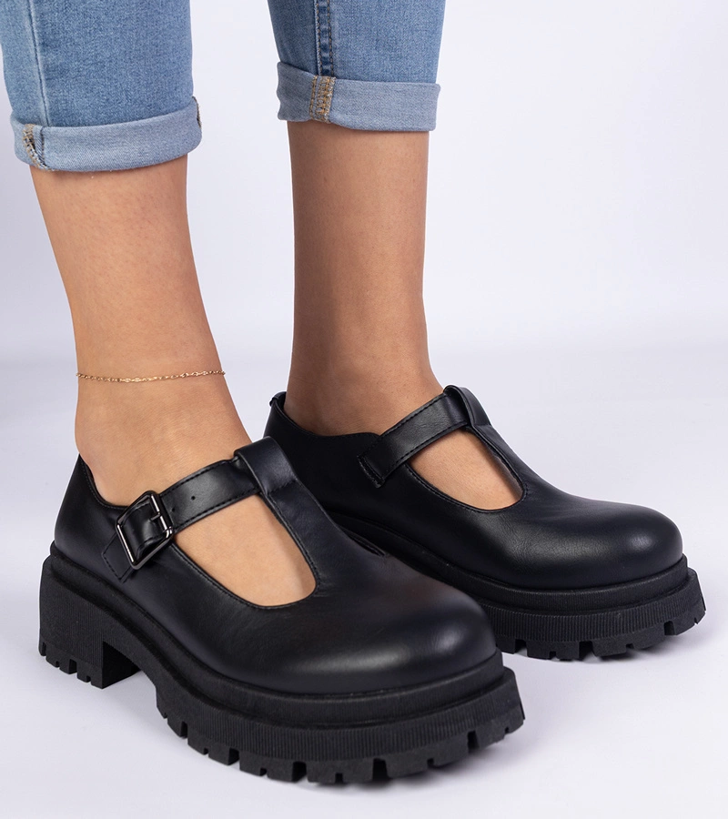 Czarne półbuty na platformie z ekoskóry Belever