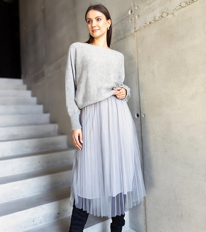 Szary komplet sweterek i sukienka z tiulem Sorenla