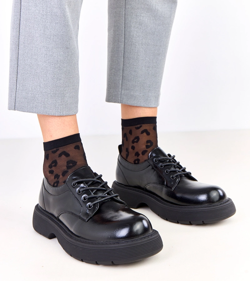 Czarne półbuty damskie na platformie Henris