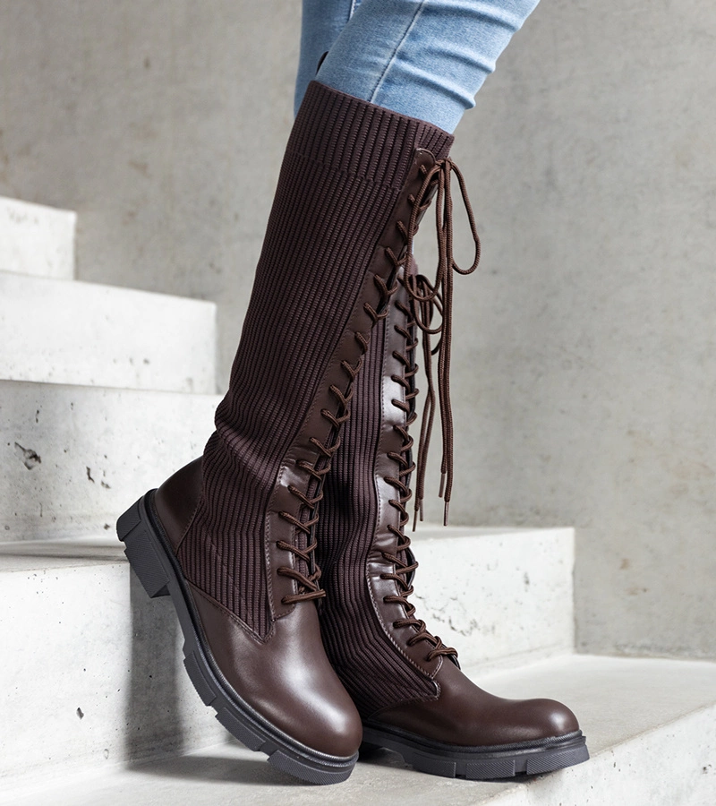 Brązowe wsuwane kozaki z elastyczną cholewką Veradi