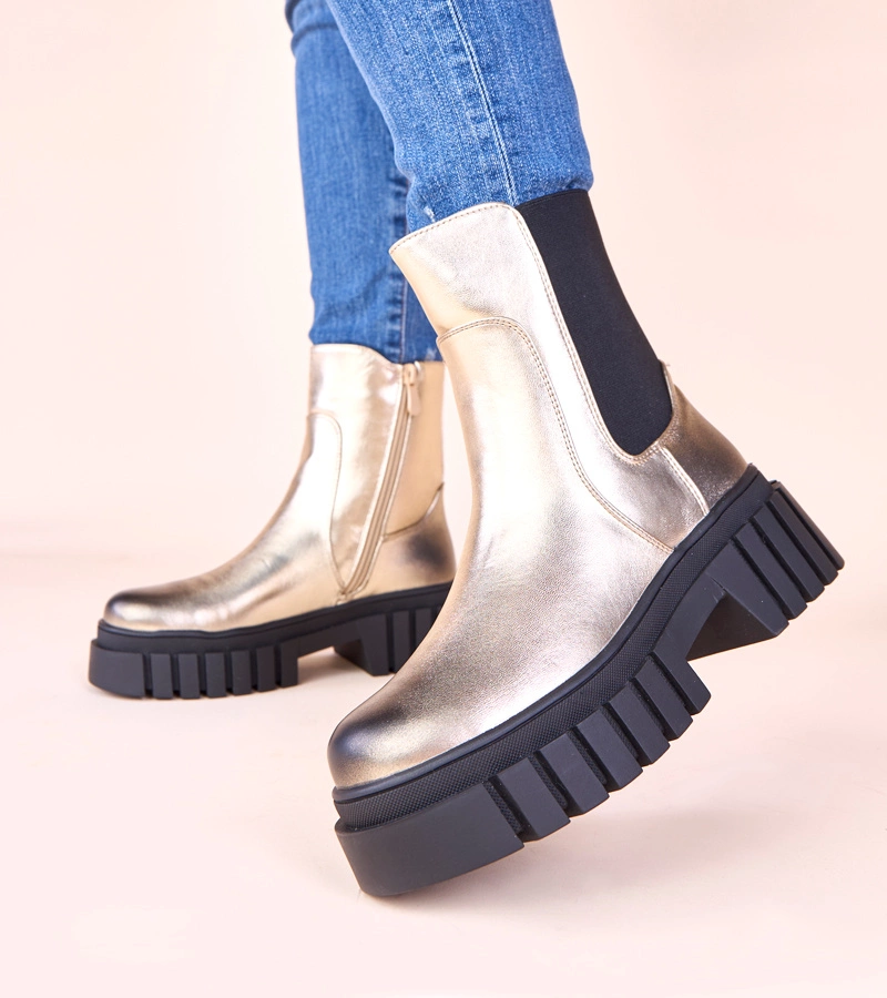 Złote botki na platformie z elastyczną wstawką Denya
