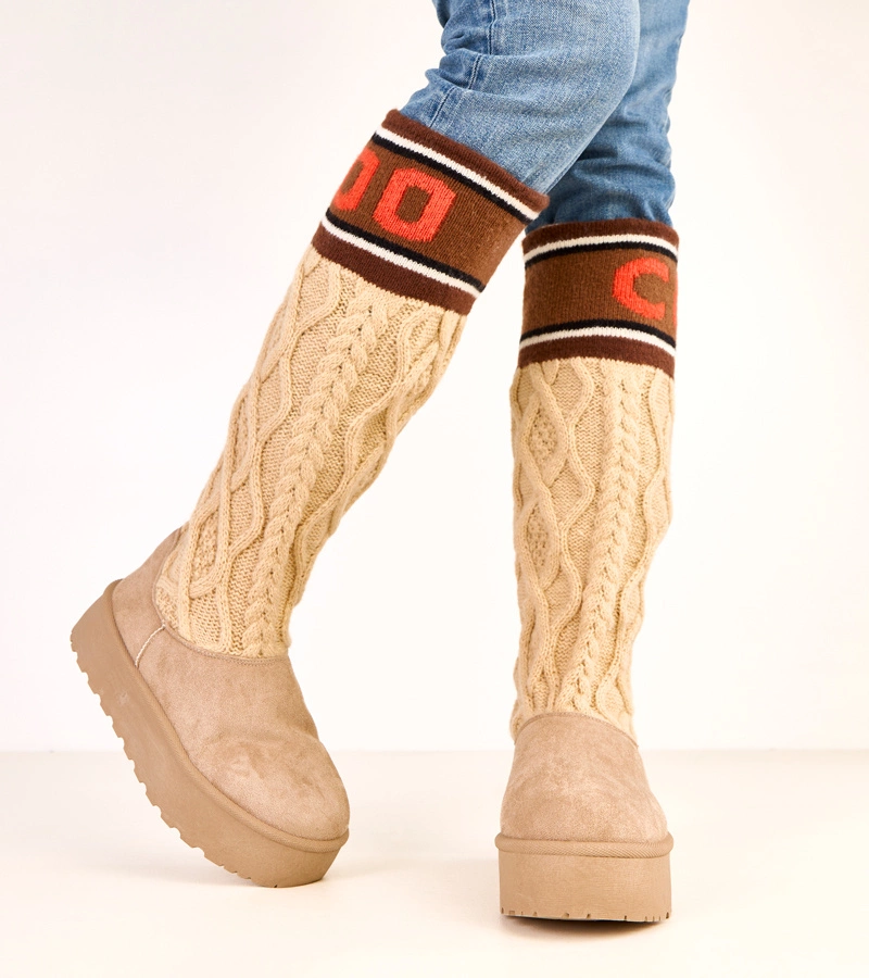 Beżowe śniegowce na platformie z wysoką cholewką Coo