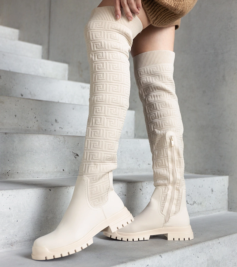 Beżowe kozaki materiałowe z matowym wykończeniem Scarlett