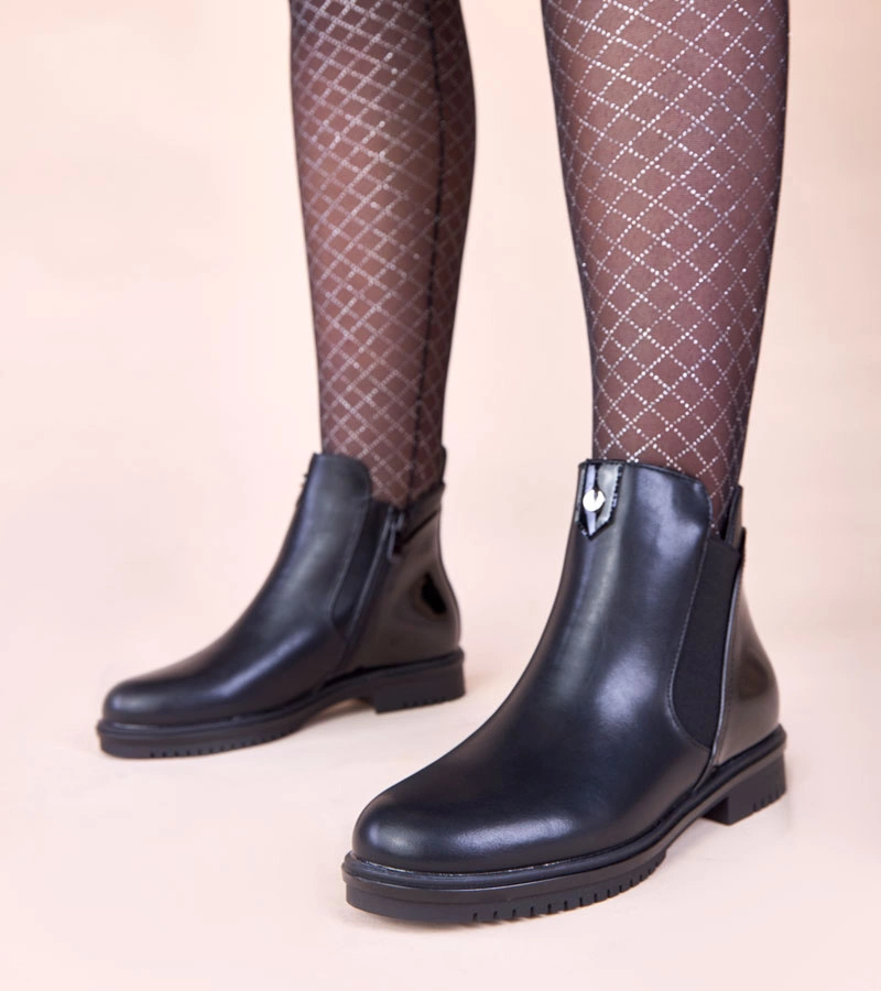 Czarne botki matowe klasyczne z lakierowanym tyłem Dalila