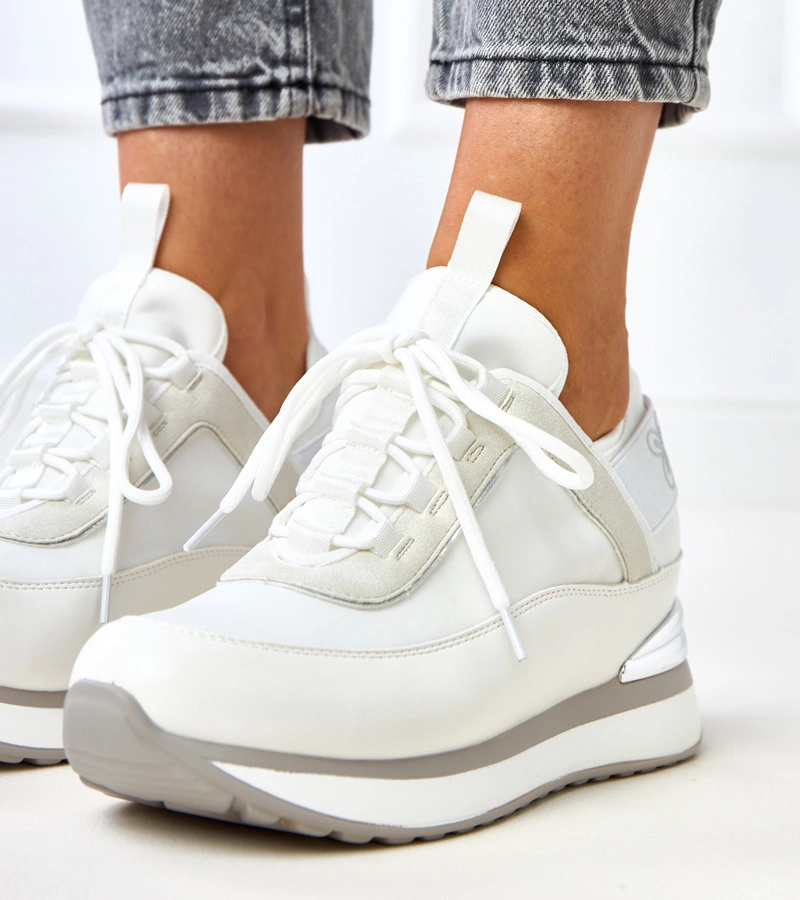 Białe sneakersy na ukryrtym koturnie Ramona