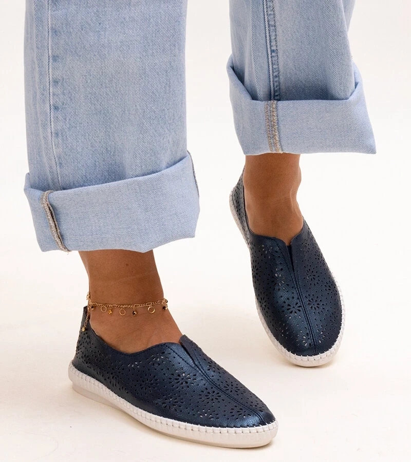 Granatowe skórzane ażurowe półbuty Bernice