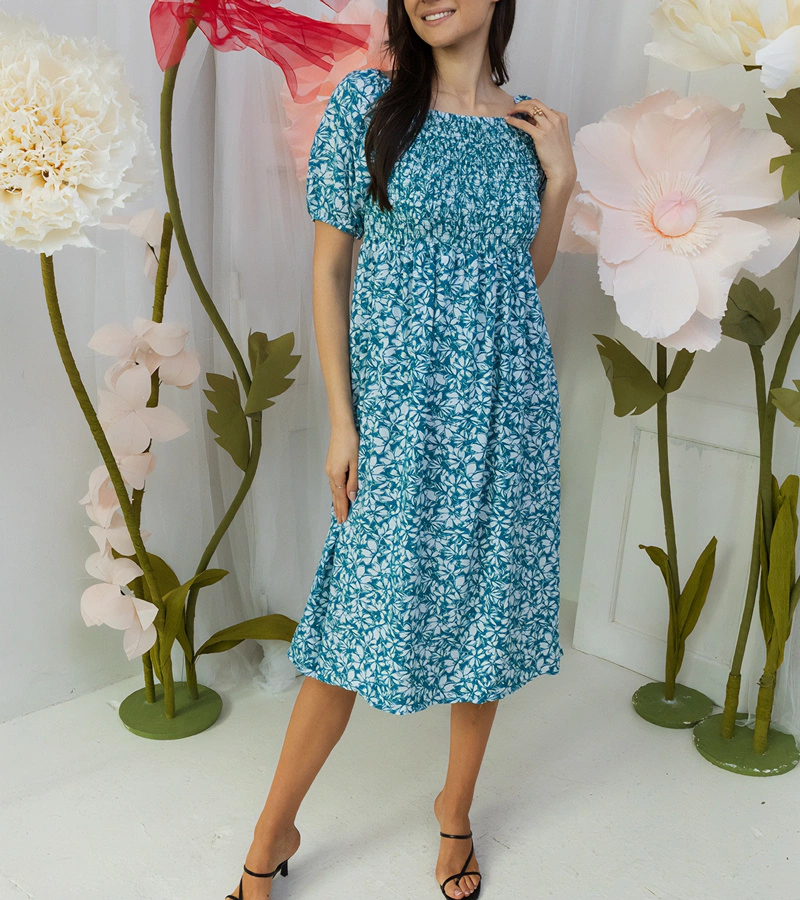 Ciemnozielona sukienka w kwiatki Edoardo