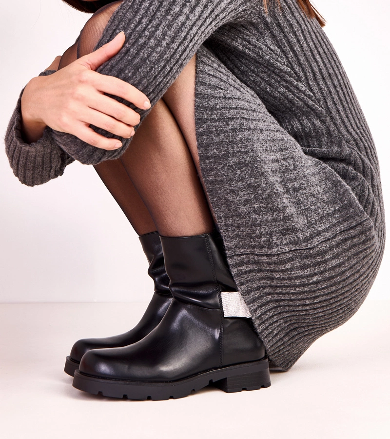 Czarne botki damskie z cyrkoniową ozdobą Elisana