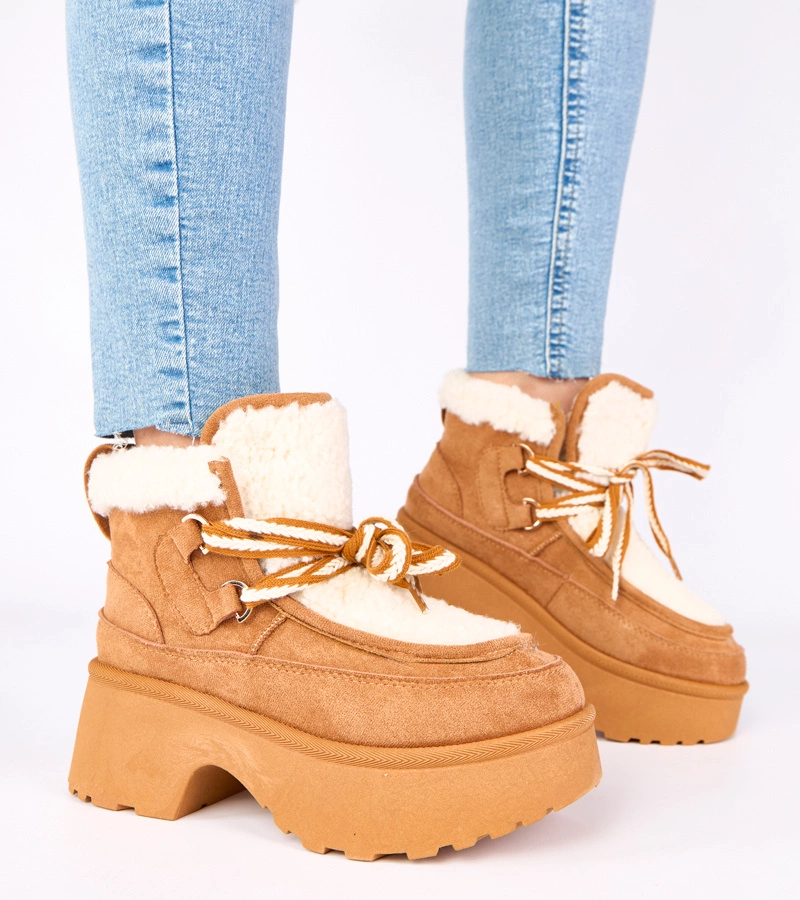 Brązowe śniegowce z futerkiem na platformie Ziza