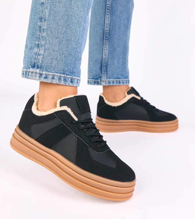 Czarne sneakersy ocieplane futerkiem Kelsi