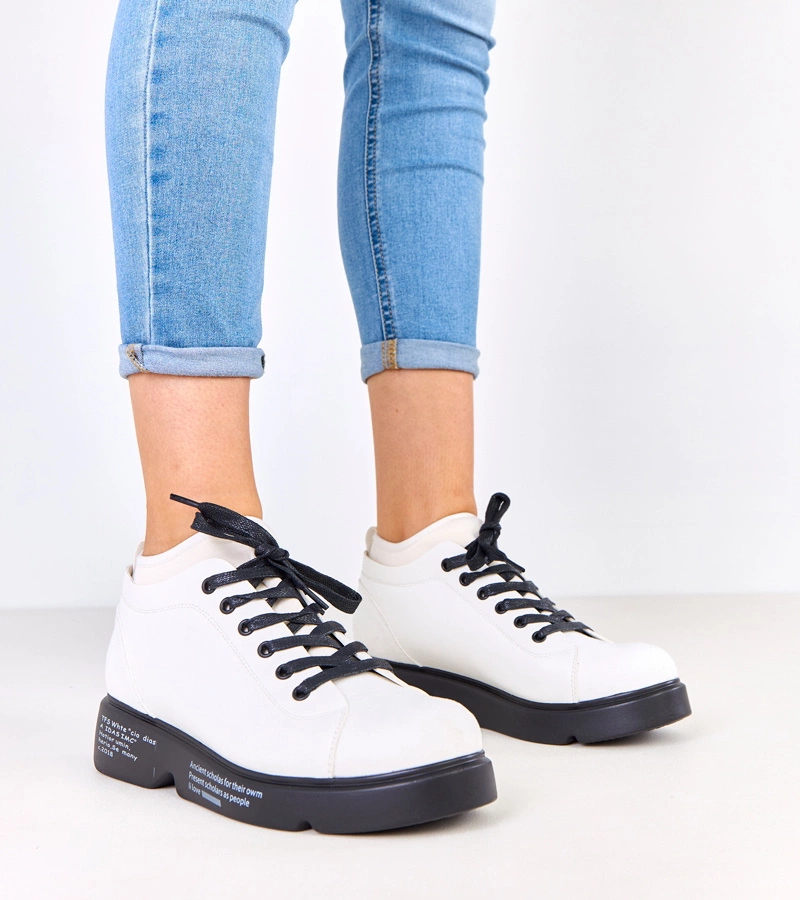 Białe półbuty z printem na podeszwie Ambly