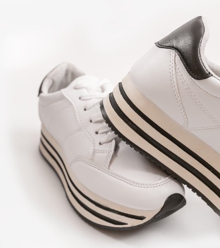 Białe modne damskie obuwie sportowe 230-3