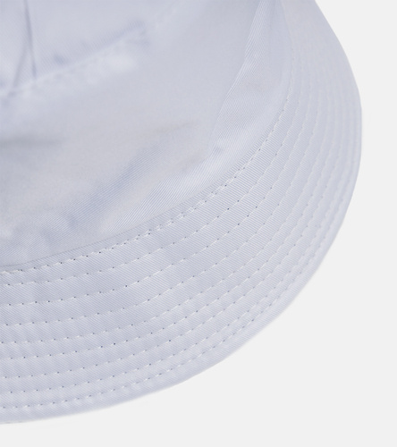Biały kapelusz typu bucket hat Fishi