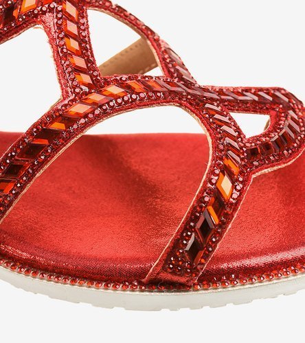 Czerwone płaskie sandały z cyrkoniami M-5233